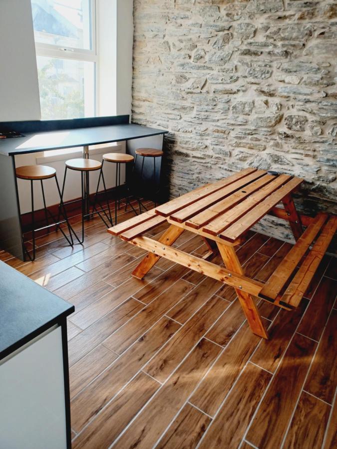 Voyage Hostel - Ensuite Family Rooms With Shared Kitchen Douglas Ngoại thất bức ảnh