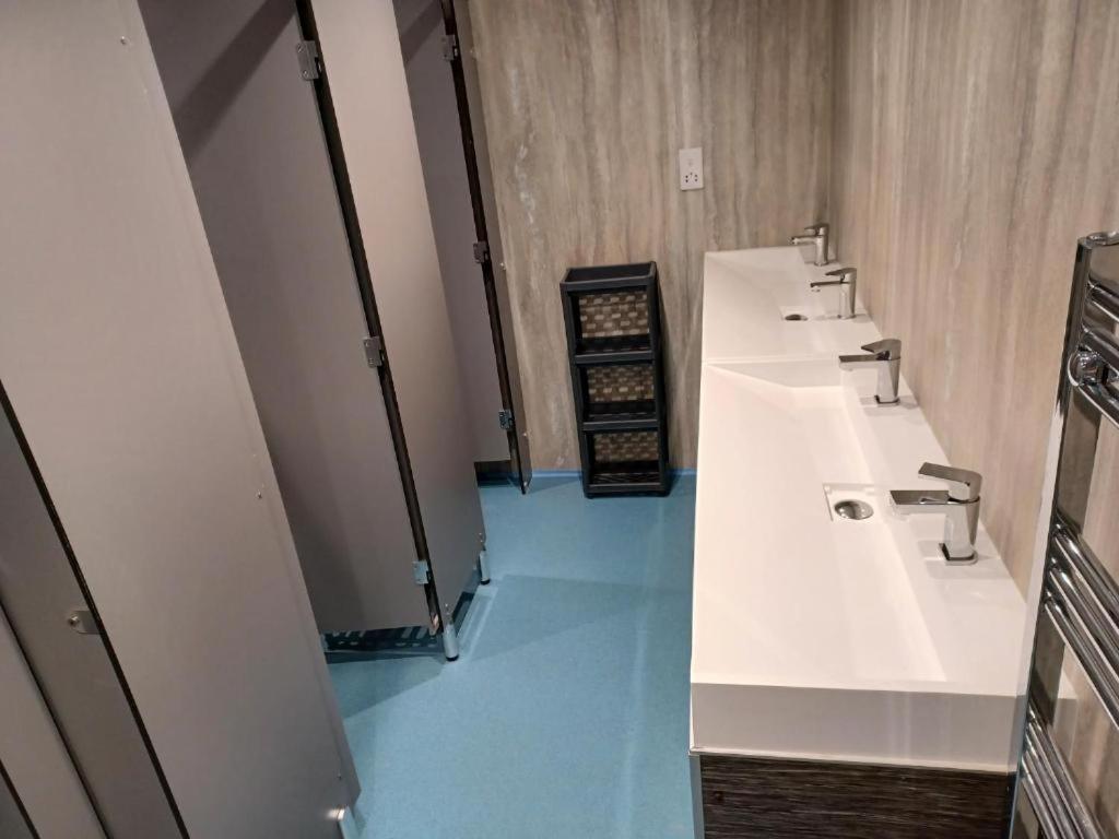 Voyage Hostel - Ensuite Family Rooms With Shared Kitchen Douglas Phòng bức ảnh
