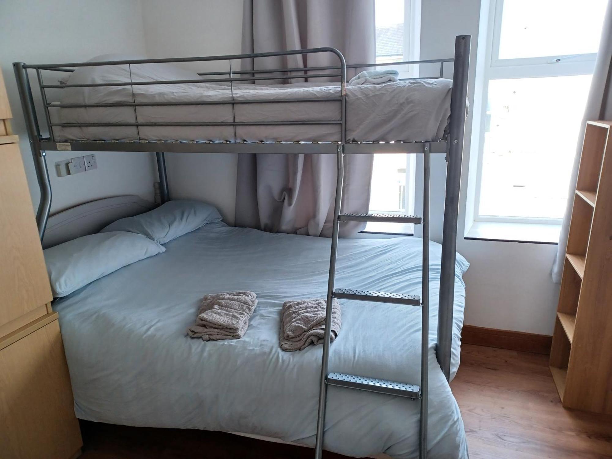 Voyage Hostel - Ensuite Family Rooms With Shared Kitchen Douglas Phòng bức ảnh